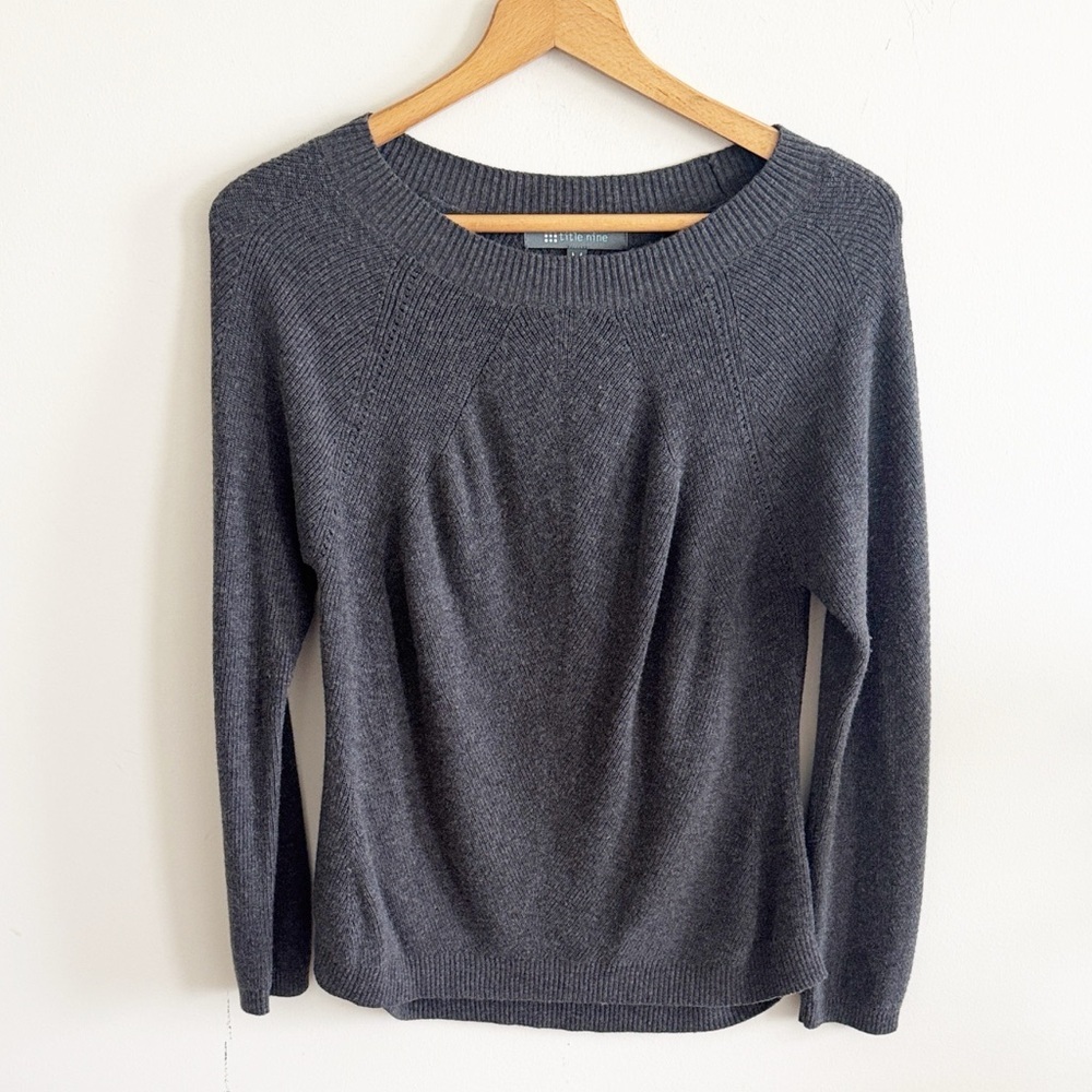 Title nine merino wool blend gray lightweight knit long sleeve sweater size med